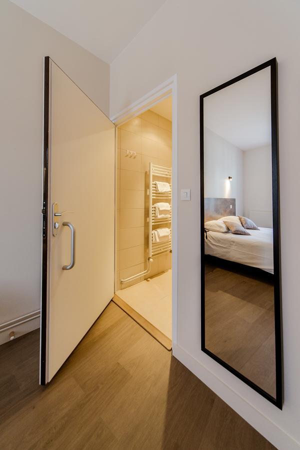 Logis Hotel - Le Petit Bellon サンリス エクステリア 写真